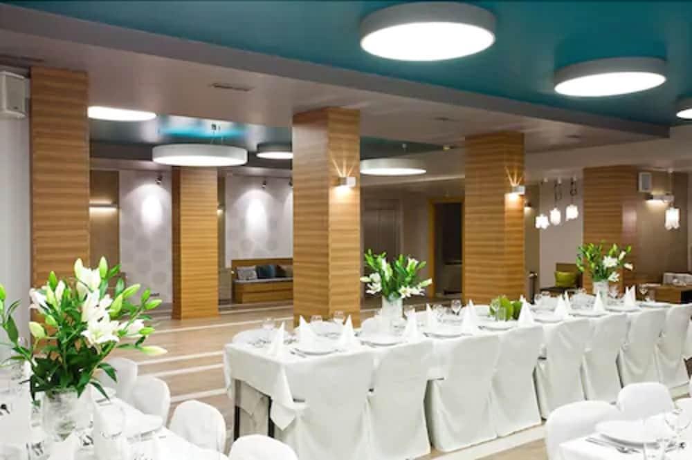 Hotel Perla كراكوفيا المظهر الخارجي الصورة